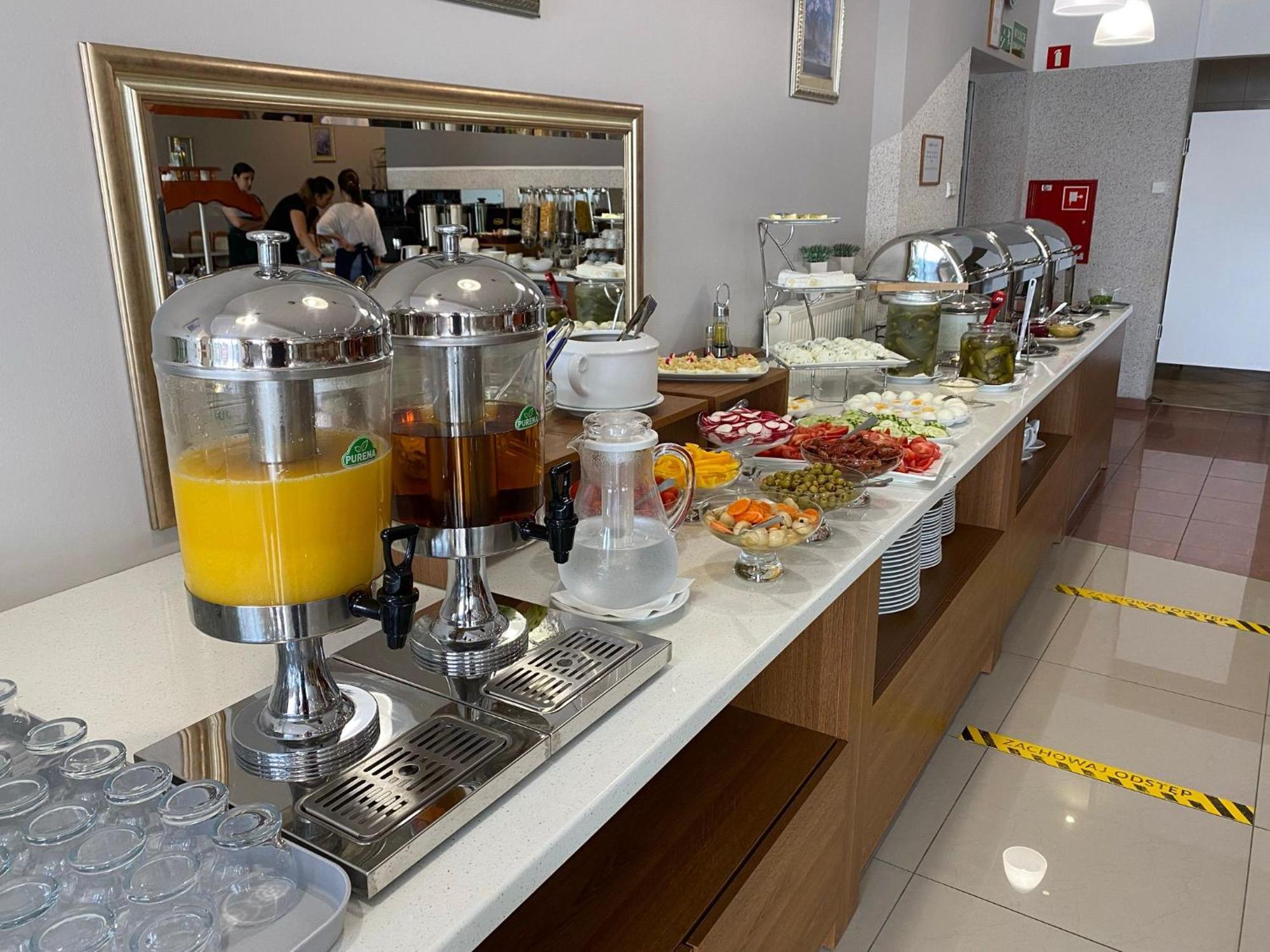 Eva Hotel มรุงโกโว ภายนอก รูปภาพ