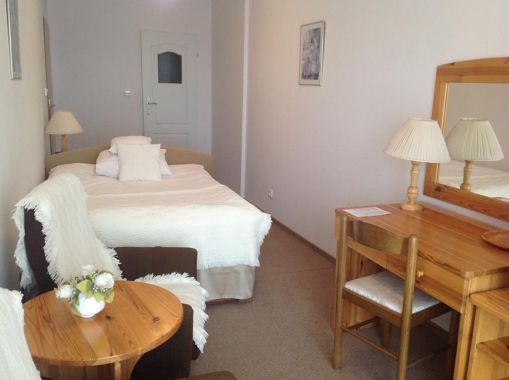 Eva Hotel มรุงโกโว ห้อง รูปภาพ