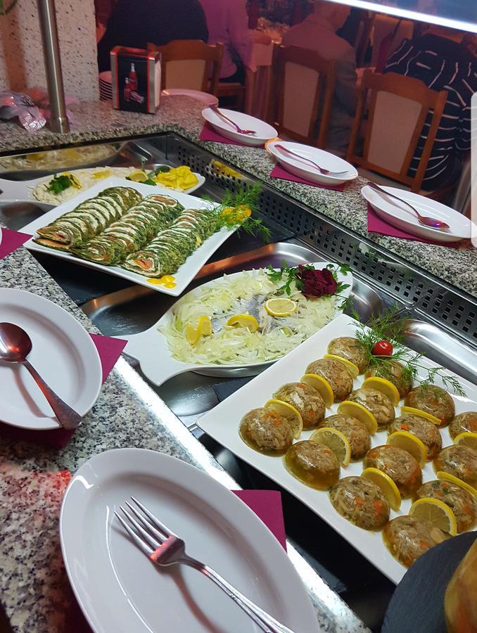 Eva Hotel มรุงโกโว ภายนอก รูปภาพ
