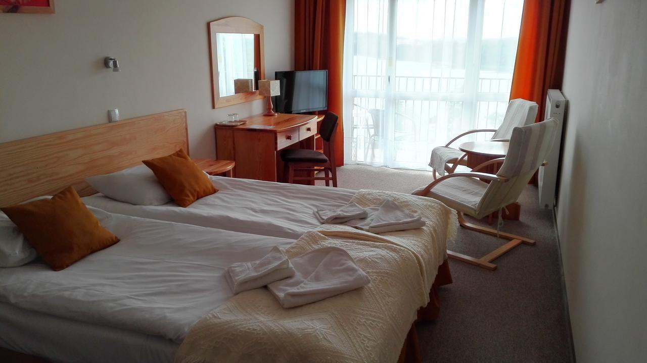 Eva Hotel มรุงโกโว ภายนอก รูปภาพ